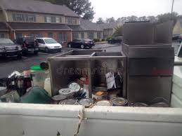 Best Carpet Removal and Disposal  in Waynesville, MO